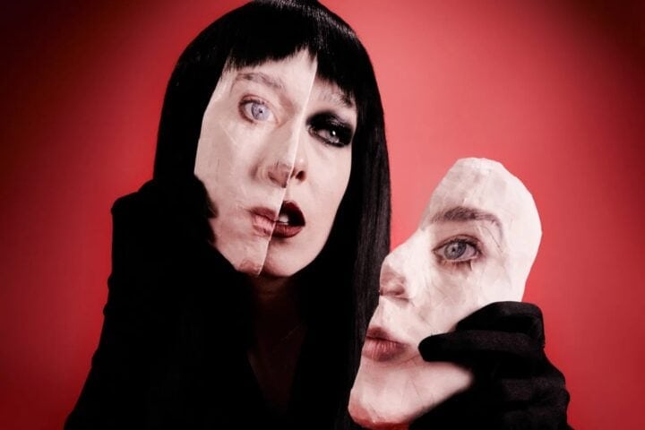 Allie X, Girl with No Face